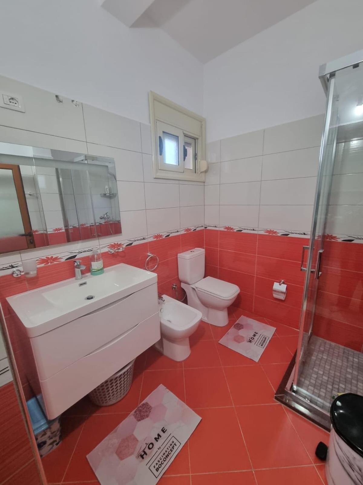 Vlorë Vila Megi-Rent Room מראה חיצוני תמונה