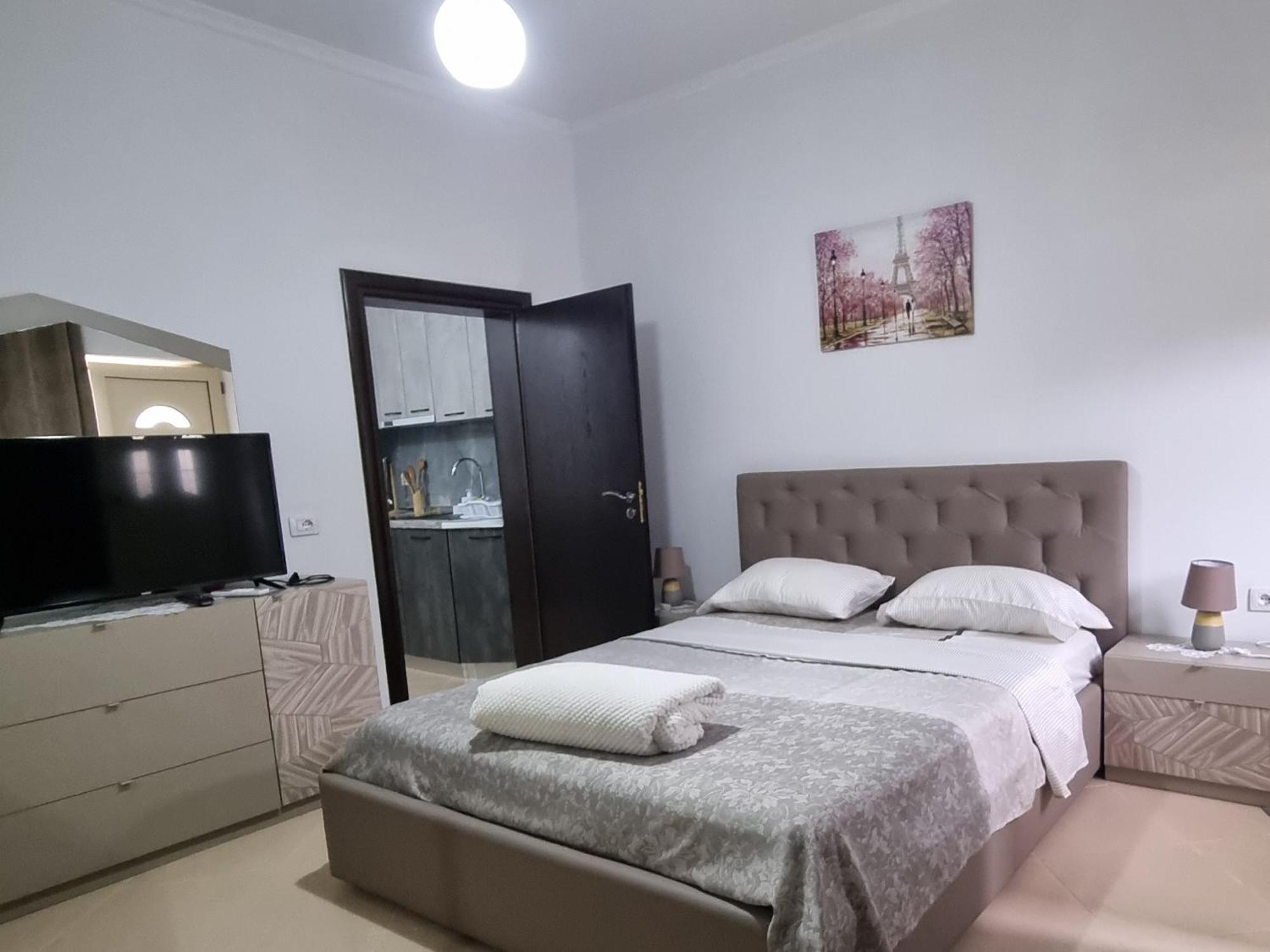 Vlorë Vila Megi-Rent Room מראה חיצוני תמונה