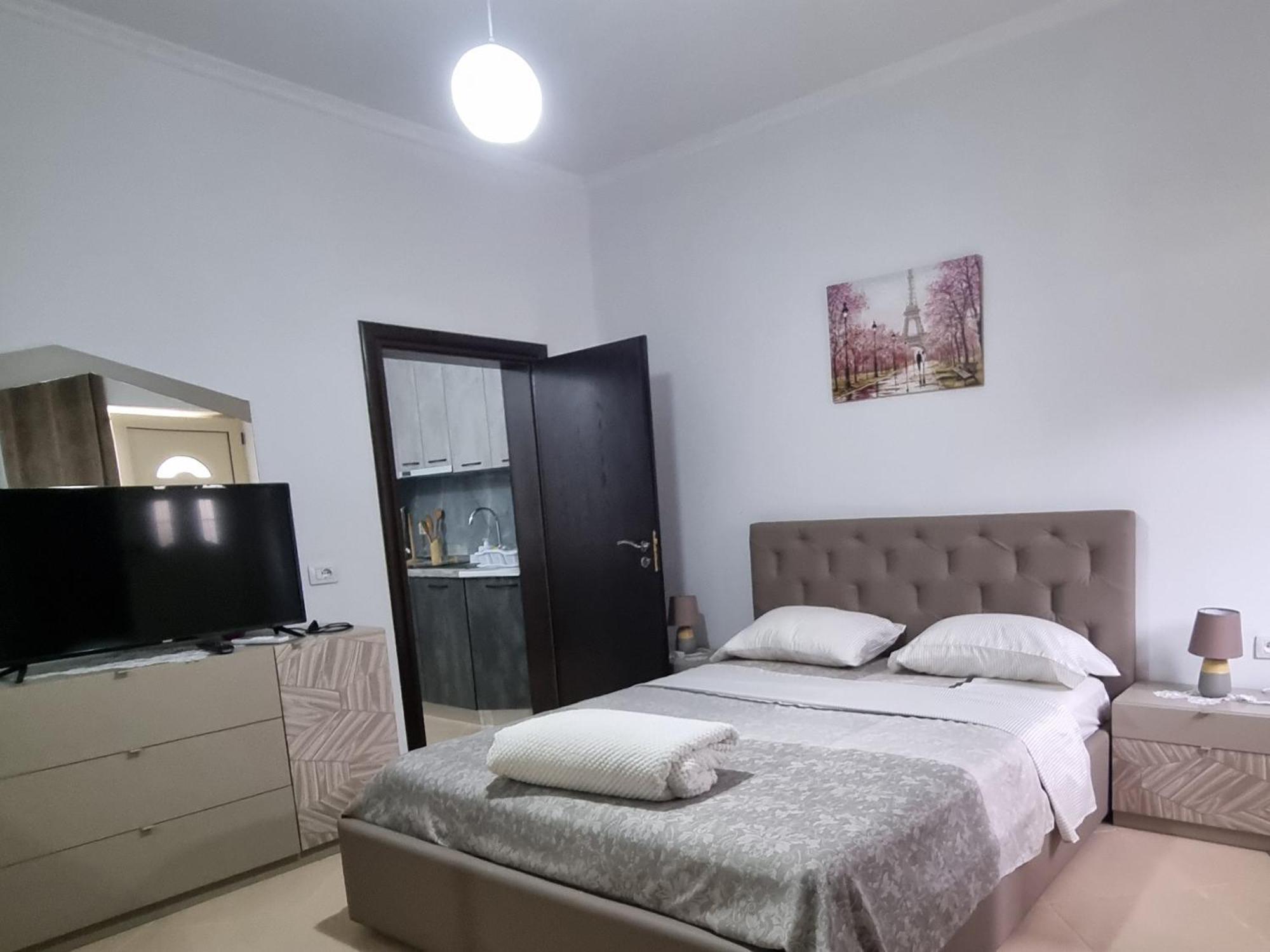 Vlorë Vila Megi-Rent Room מראה חיצוני תמונה