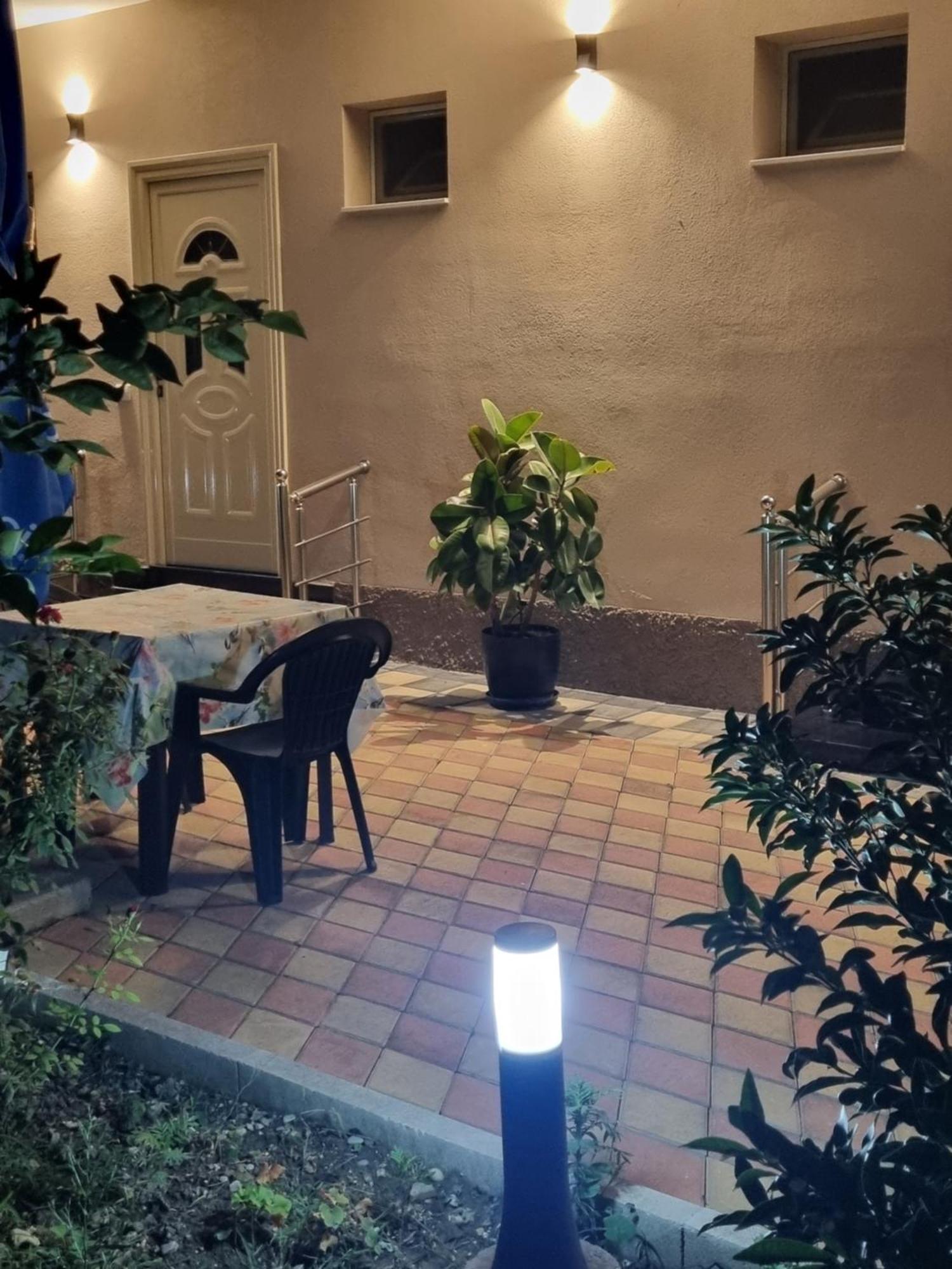 Vlorë Vila Megi-Rent Room מראה חיצוני תמונה